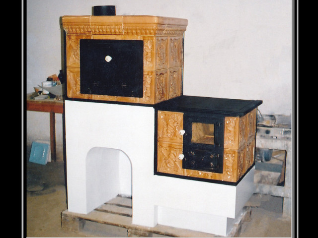 Prenosný šporák (so šiškou), väčších rozmerov, rok 1994