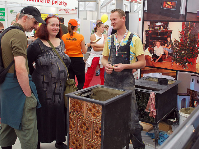 V Prahe na výstave Forch Arch, rok 2011, kde Tomasz predstavil tradičné remesla na prenosných šporákov