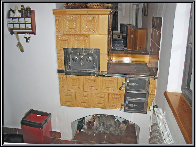 Šporák s podmúrovkou, Gbelany pri Žiline, stavany asi v roku 1996