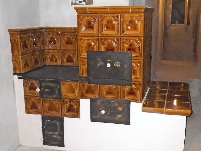 Šporák s podkovou na radiátory, na strih, a tzv. naopak otočený