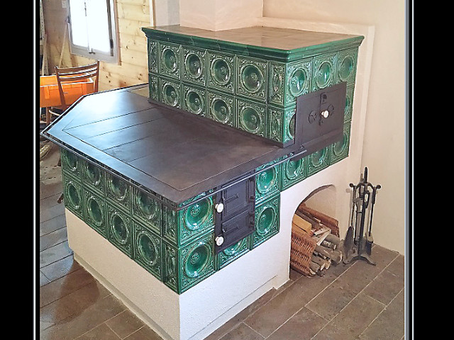 sv111a-Šporák-stavaný-na-Makove,-rok-2015,-nezvyčajný,-t.j.-s-dvoma-ohniskami