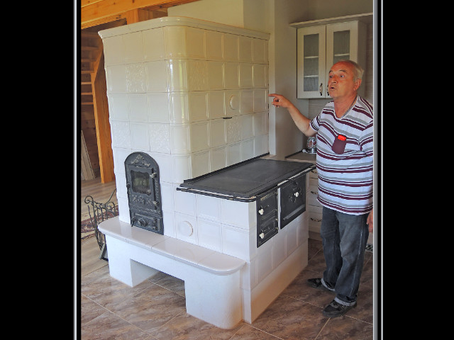 sv115 Šporák u Ing. Fajčíka v sibírskom dome Veľké Rovné 2019