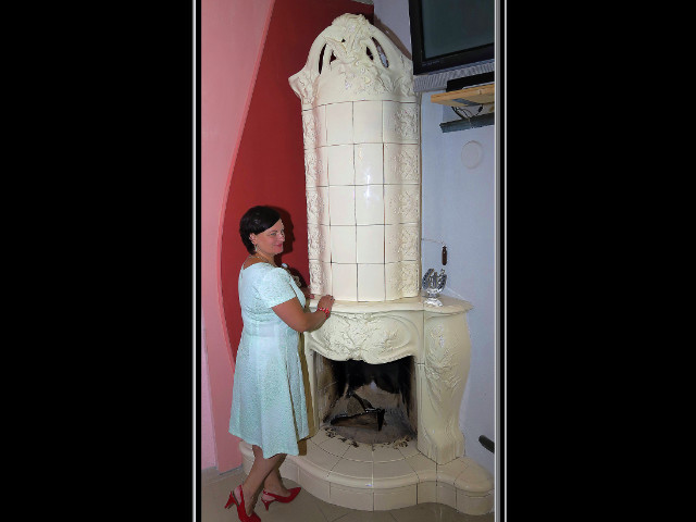 Krb otvorený kachľový, stavaný u Bitalovcov, v učebni, v roku 2014