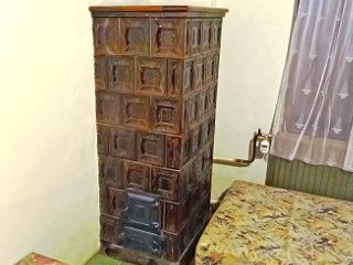Pec sálavá klasika, stavaná u nás vo firme (na ubytovni), Veľké Rovné, v roku 1991