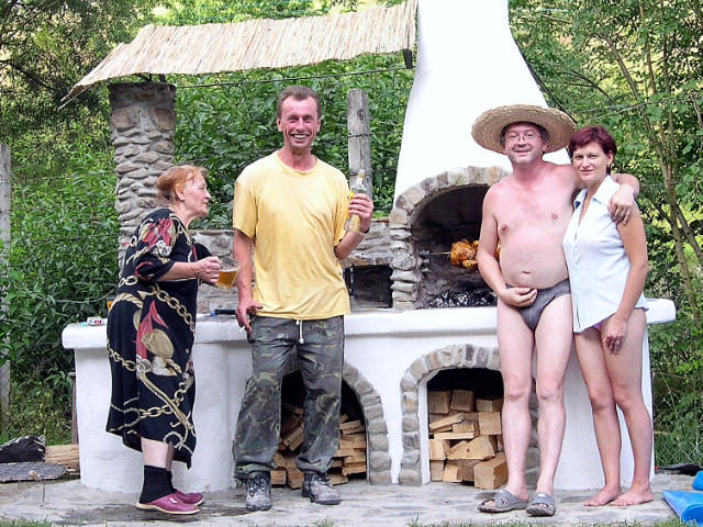  ...a to isté, už po postavení, a pri pečení...